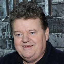 robbie-coltrane-10770035-1-402