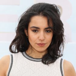 linaelarabi CANNES, FRANCE - APRIL 27: Lina El Arabi attends the "Plaine Orientale" Photocall during the 8th Canneseries International Festival at Plage Du Majestic on April 27, 2025 in Cannes, France. (Photo by Marc Piasecki/Getty Images)